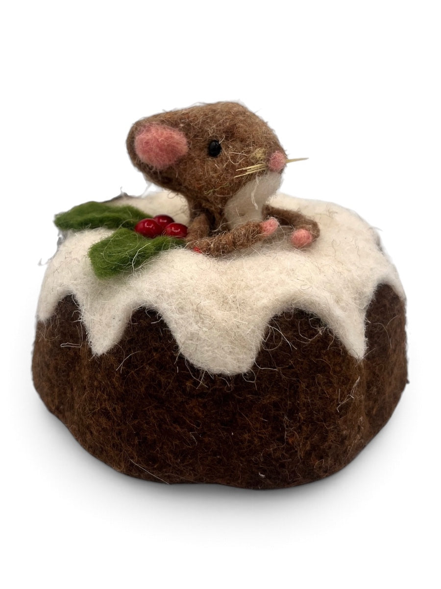 Mouse in Bundt Cake 3''