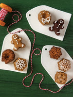 Holiday Teacakes Cakelet Pan