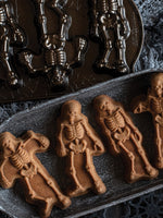 Spooky Skeleton Cakelet Pan